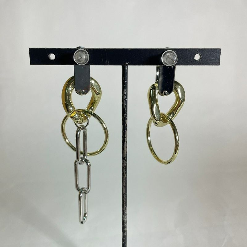 ゴールド×シルバー アシンメトリー チェーン デザイン ピアス