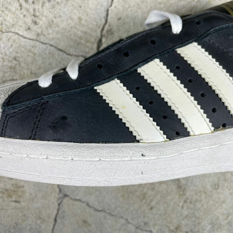 デッドストック adidas 金ベロ super star スニーカー | Flamingo