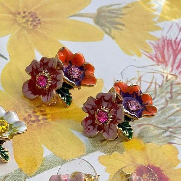 ピンク フラワーデザイン ピアス フラワー デザイン ピアス ピンク | Flamingo Online 古着屋フラミンゴ